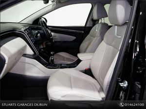 Hyundai Tucson Ix35 Executive 2WD 5DR - Image 3