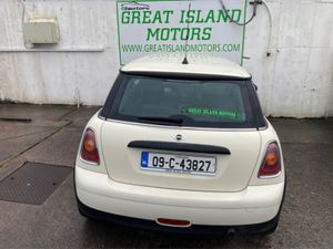 MINI HATCH 1.4 4 Seats 3DR First ONE - Image 2
