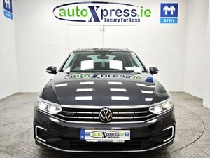 Volkswagen Passat 1.4 TSI GTE Advance Estate Auto - Image 3