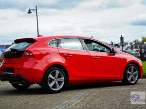 Volvo V40 Automatic - Image 4