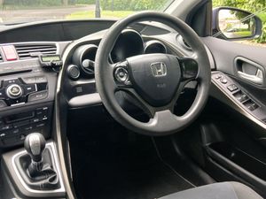 Honda Civic 2014 1.3 DPORT 5dr - PETROL - NCT & TA - Image 4