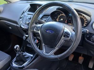 Ford Fiesta 2014 1.2 TITANIUM 5dr - ONLY 49K KLMS - Image 4