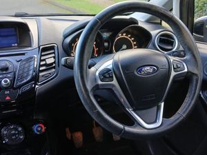Ford Fiesta 2014 1.2 TITANIUM 5dr - ONLY 49K KLMS - Image 3