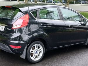 Ford Fiesta 2014 1.2 TITANIUM 5dr - ONLY 49K KLMS - Image 4