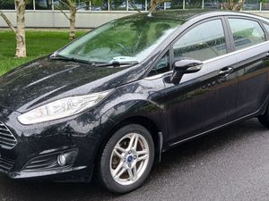 Ford Fiesta 2014 1.2 TITANIUM 5dr - ONLY 49K KLMS - Image 2