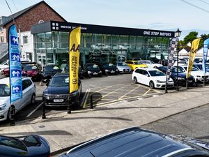 2014 VW Polo 1.2L HIGHLINE AUTO 38,000KMS AS NEW - Image 3