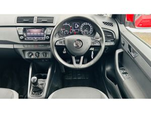 Skoda Fabia Camera 5 door 1.0 petrol - Image 4