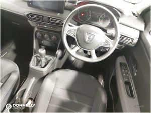 Dacia Sandero 1.0 TCe Comfort 5dr - Image 4