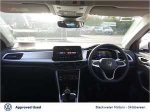 Volkswagen T-Roc SPECIAL EDITION 1.0TSI 116BHP Pet - Image 3