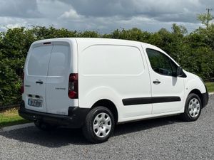 2016 Peugeot Partner * Low KMS No Vat* - Image 3