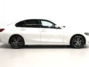 2021 BMW 3-Series 330E M Sport - High Spec - Image 4