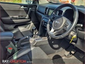 Kia Sportage 1.7 Platinum S - Image 2