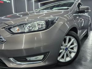 Ford Focus Titanium 1.5 TD 95ps 6speed 4DR - Image 3