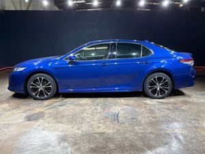 Toyota Camry 2.5 Hybrid - Automatic - Leather Int - Image 4