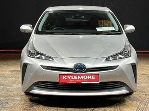 Toyota Prius S Edition - Reverse Camera/parking R - Image 3
