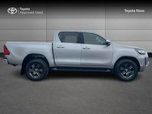Toyota HiLux Hilux 2.4 Double CAB SR5 - Image 3
