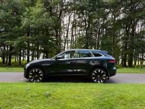 Jaguar F-Pace 2017 AWD Prestige - Image 4