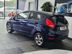 10 FORD FIESTA 1.25 PETROL STYLE - Image 3
