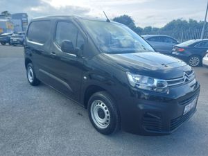 Citroen Berlingo LX Bluehdi 100 MWB 65 650KG My52 - Image 3