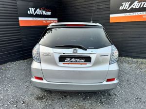 Honda Shuttle 1.5 Hybrid Auto 5DR - Image 4