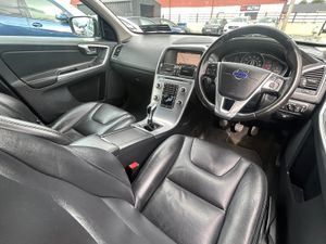 171 VOLVO XC60 D4 SE NAV - Image 4
