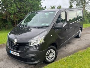 Renault Trafic 2019 9 seater - Image 2