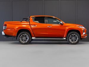 2020 Mitsubishi L200 5 Seat N1 Crewcab - Image 2