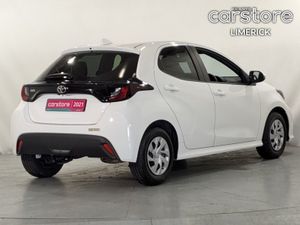 Toyota Yaris 1.0 PET Auto - Image 3