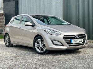 Hyundai i30 2017 one owner car from new - Image 2