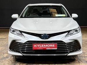 Toyota Camry 2.5 Hybrid Automatic - Reverse Camera - Image 3