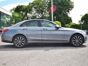Mercedes-Benz C-Class C220d SE 194bhp Auto - Image 3