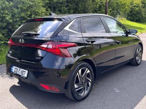 Hyundai i20 2023 - Deluxe Plus - Image 3
