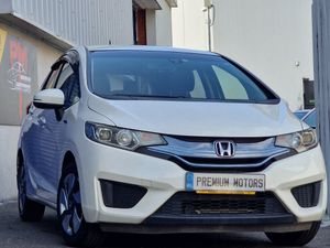 Honda fit Hybrid - Image 2