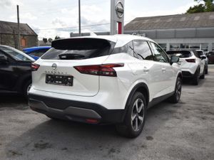 Nissan QASHQAI Mild Hybrid Premium - Image 2
