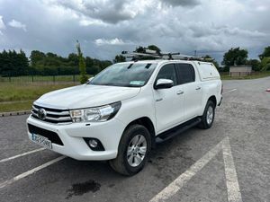 2020 Toyota Hilux - Image 3