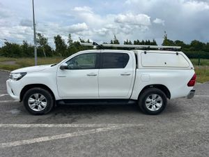 2020 Toyota Hilux - Image 4