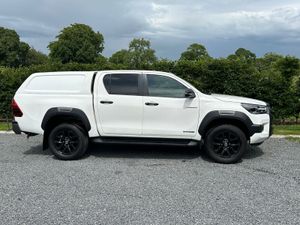 2021 Toyota Hilux 2.8 D-4D Invincible X Crewcab - Image 2