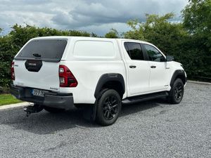 2021 Toyota Hilux 2.8 D-4D Invincible X Crewcab - Image 3