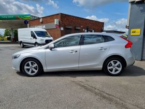Volvo V40 1.6 D2 SE NAV 115BHP 5DR 40 Series - Image 3