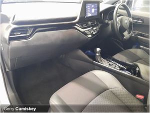 Toyota C-HR 1.8 Hybrid Sport - Image 2