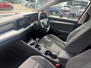Volkswagen Golf Life 2.0tdi 115HP Manual - Image 3