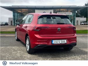 Volkswagen Golf Life 2.0tdi 115HP Manual - Image 4