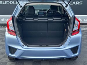 Honda Fit Hybrid - Image 2