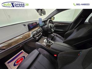BMW 5 Series 523D M-sport Automatic  Reversing Ca - Image 2