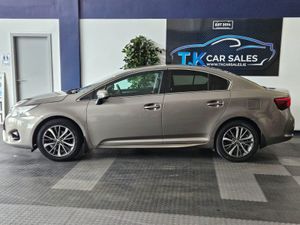 17 TOYOTA AVENSIS 1.6 DIESEL - Image 3
