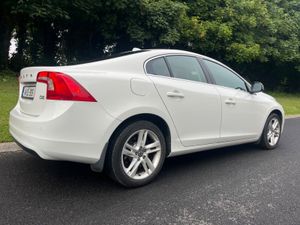 Volvo S60 2014 - Image 2