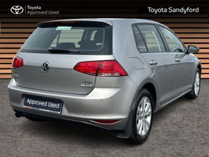 Volkswagen Golf 1.2 TSI Manual // AIR Conditionin - Image 2