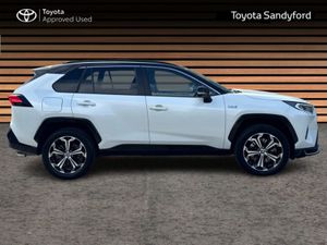 Toyota Rav4 4WD Plug-in Hybrid Sport // 4WD // Fu - Image 3