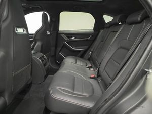Jaguar F- PACE 2.0 D200 R-dynamic HSE Black 5dr A - Image 4