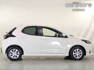 Toyota Yaris 1.0 PET Auto - Image 2